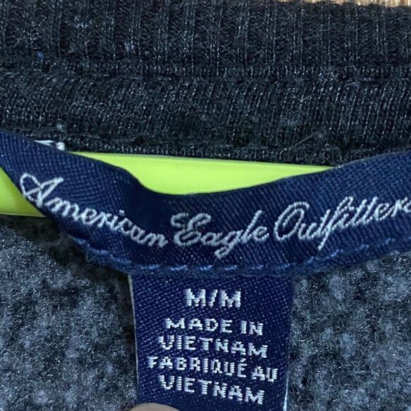 AMERICAN EAGLE OUTFITTERS WOMEN’s BLACK MULTI SEQUINED PENGUIN SHIRT Size- M - Picture 3 of 4